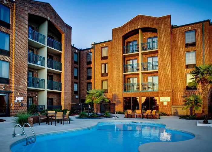 Courtyard By Marriott New Bern